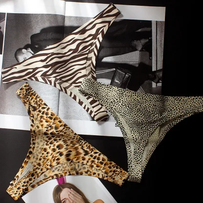 Leopard Print Seamless Thongs